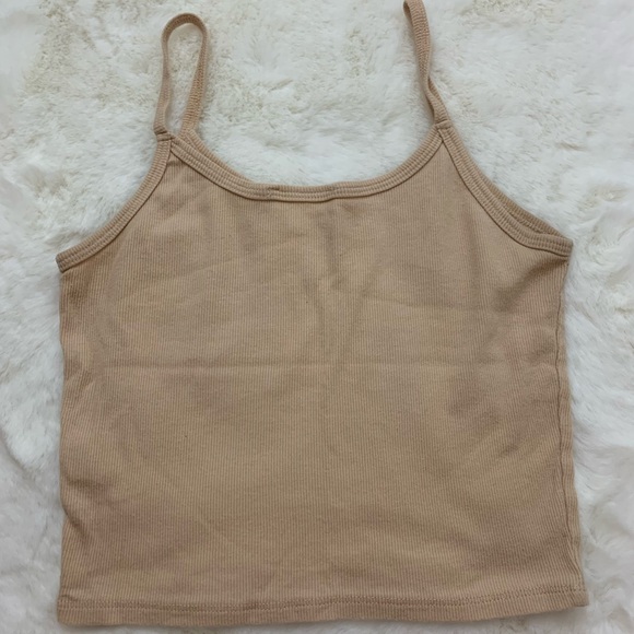 Bundle of 4 Tank Tops - Picture 7 of 11